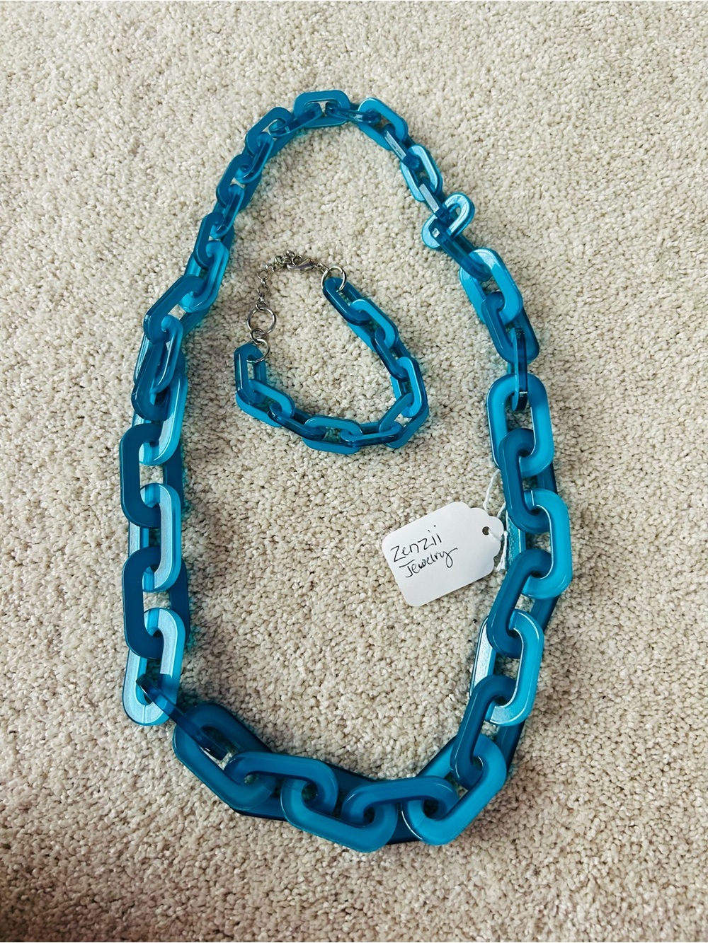 Zenzii Blue Link Necklace.